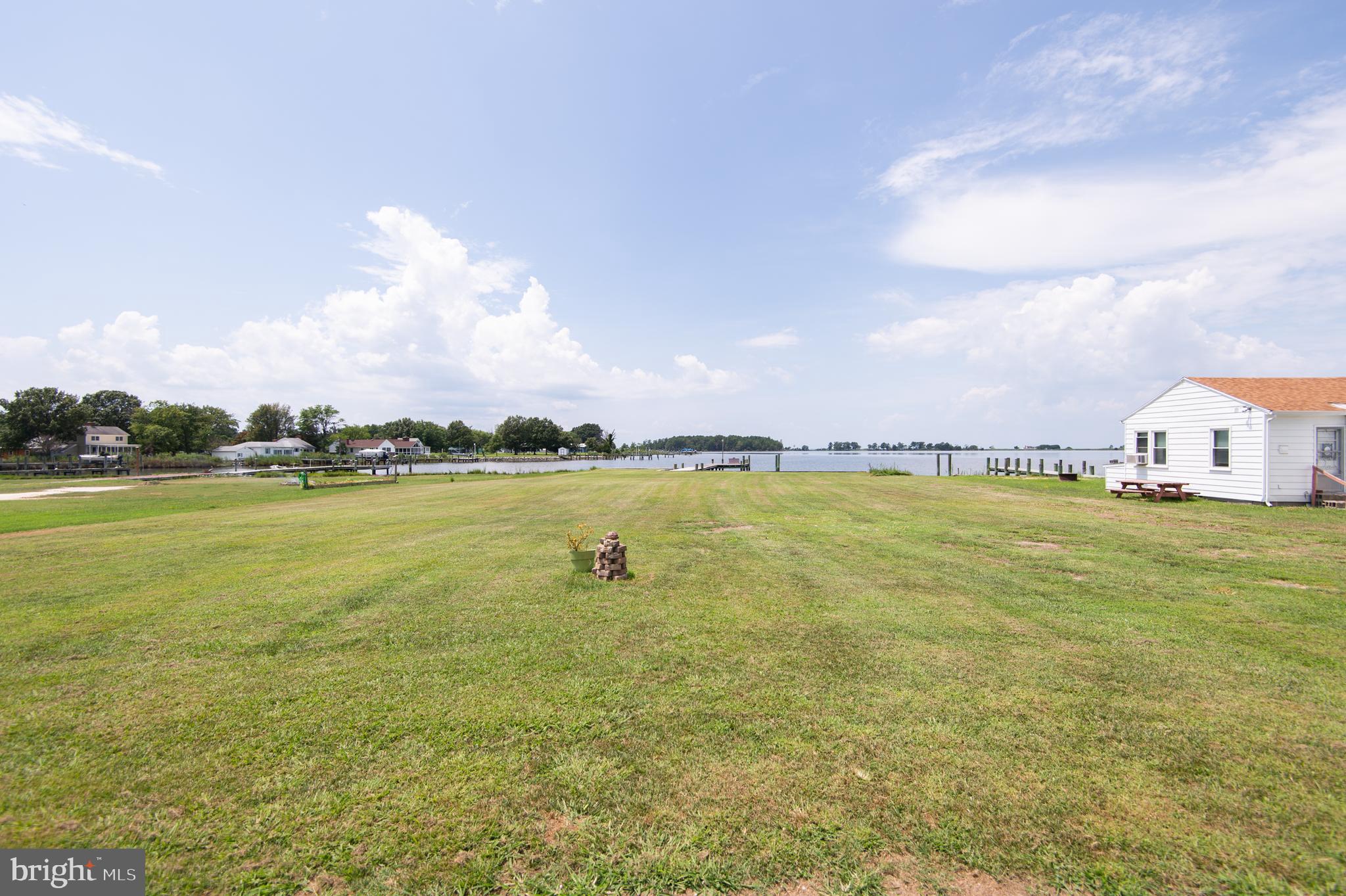 6106 Twin Point Cove Road Cambridge, MD 21613 - Photo 83 of 120 Rear yard