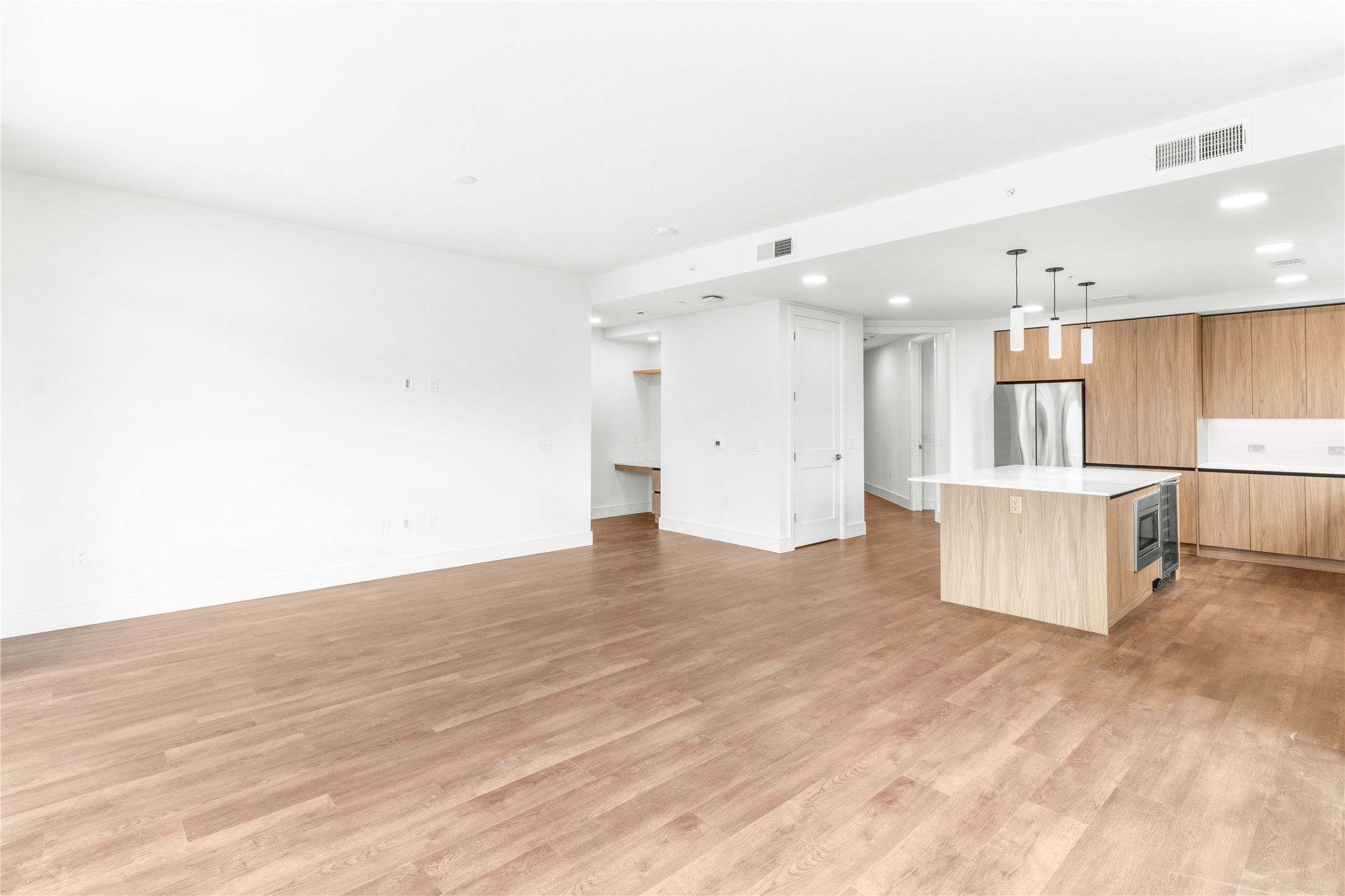 2311 Westheimer Road, Unit 529 Houston, TX 77098 - Photo 12 of 33 a view of kitchen with refrigerator and window