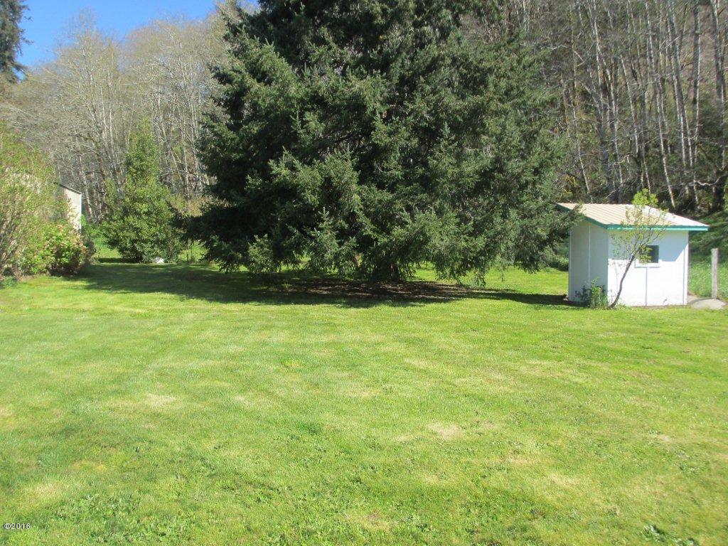 1230 Moonshine Park Road Logsden, OR 97357 - Photo 32 of 34 well house