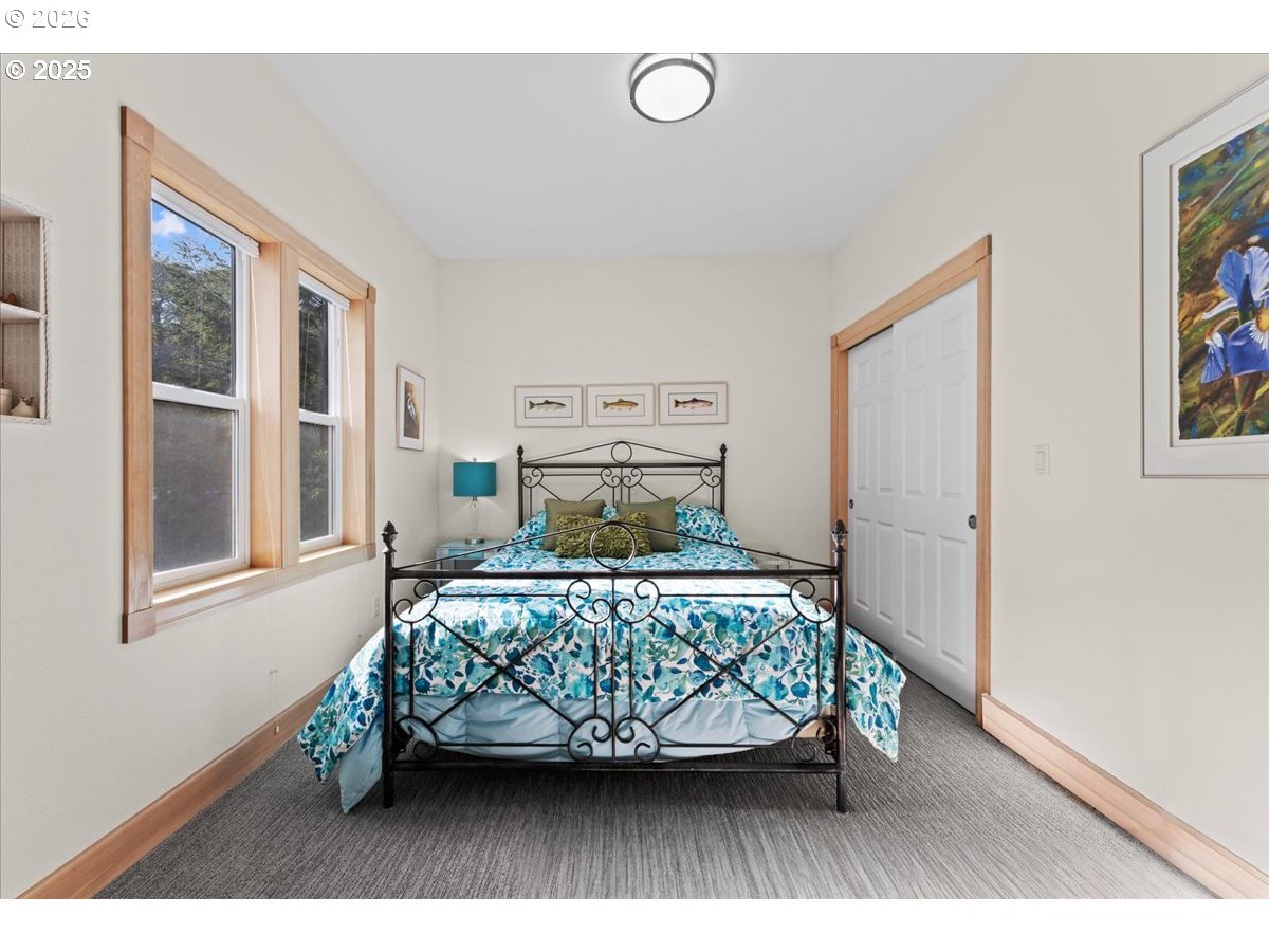 49455 Proposal Rock Loop Neskowin, OR 97149 - Photo 33 of 48 Bedroom