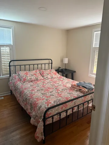 $1,200 | 1347 East Main Street, Meriden, CT 06450