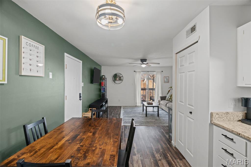 621 South Kirkwood Road, Unit 202 St. Louis, MO 63122 - Photo 12 of 29