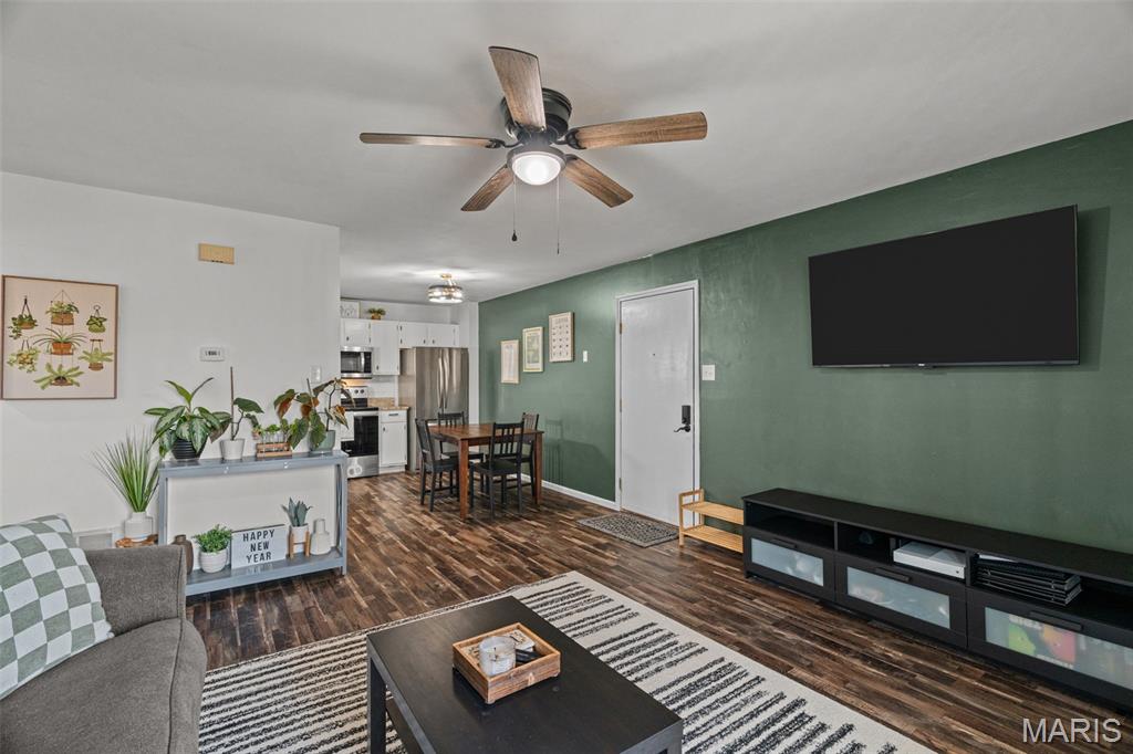 621 South Kirkwood Road, Unit 202 St. Louis, MO 63122 - Photo 3 of 29