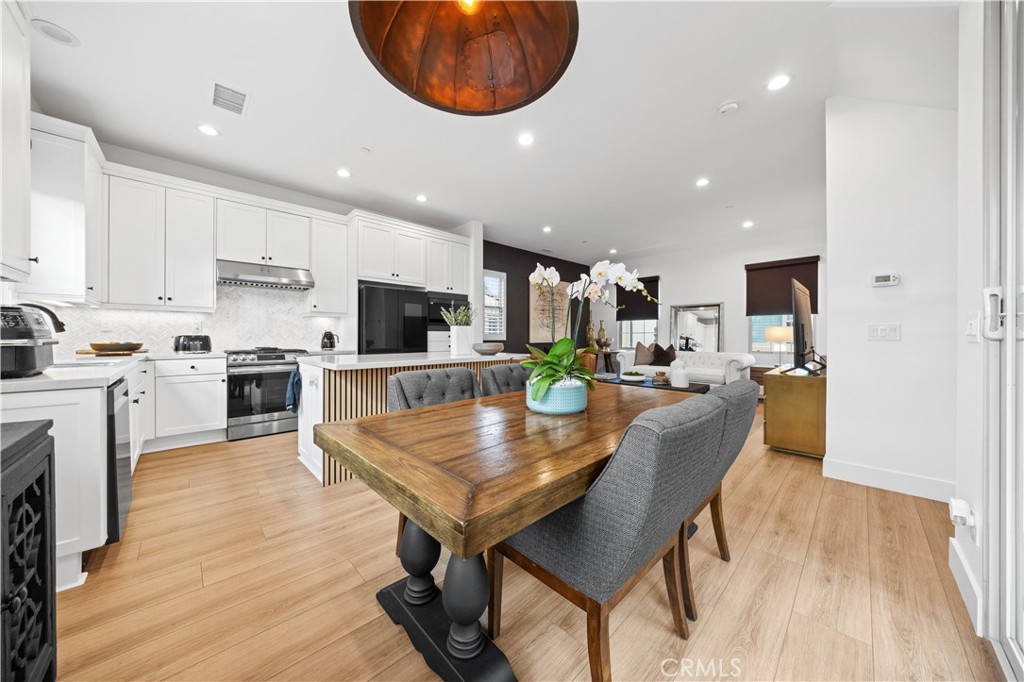 89 Kestrel Irvine, CA 92618 - Photo 12 of 45