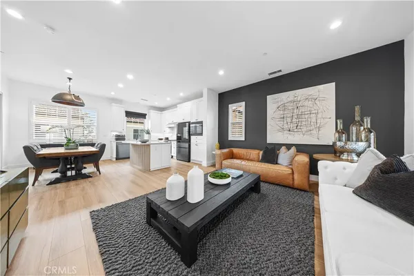 $1,299,000 | 89 Kestrel, Irvine, CA 92618