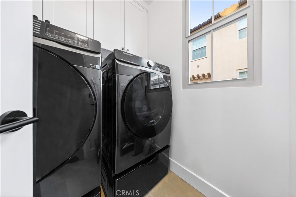 89 Kestrel Irvine, CA 92618 - Photo 23 of 45 a close view of utility and utility room