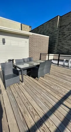 $3,100 | 4555 North Ravenswood Avenue, Unit 403, Chicago, IL 60640