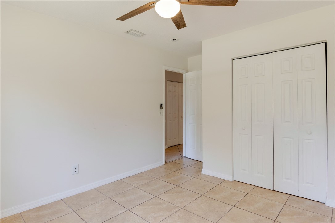 412 Del Monte Road Sebastian, FL 32958 - Photo 11 of 36 Gallery Image 11