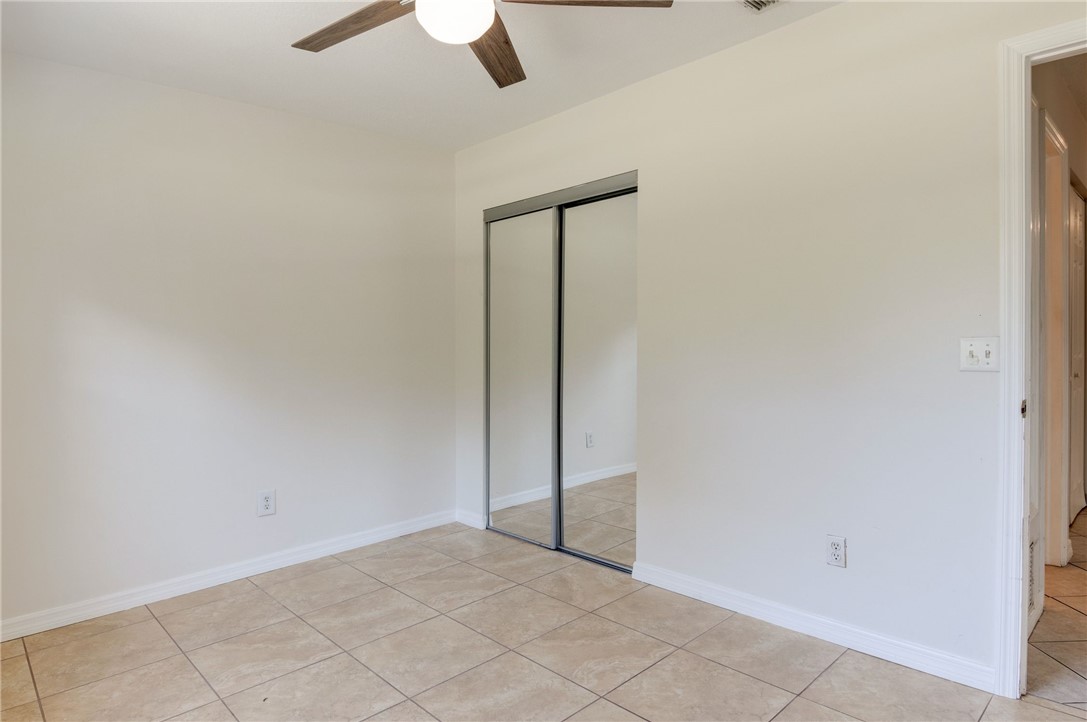 412 Del Monte Road Sebastian, FL 32958 - Photo 12 of 36 Gallery Image 12