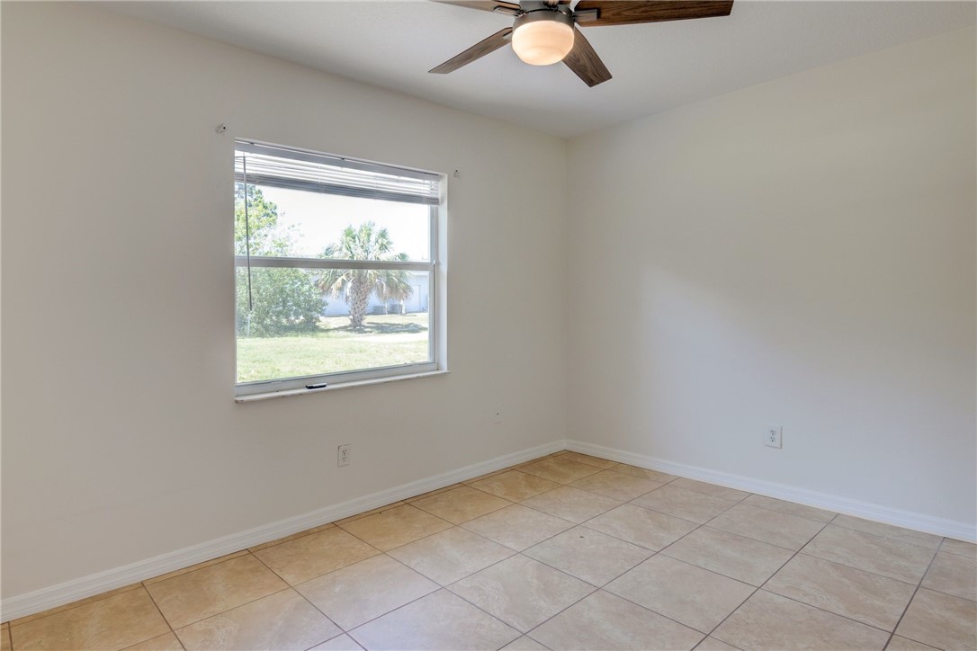 412 Del Monte Road Sebastian, FL 32958 - Photo 14 of 36 Gallery Image 14
