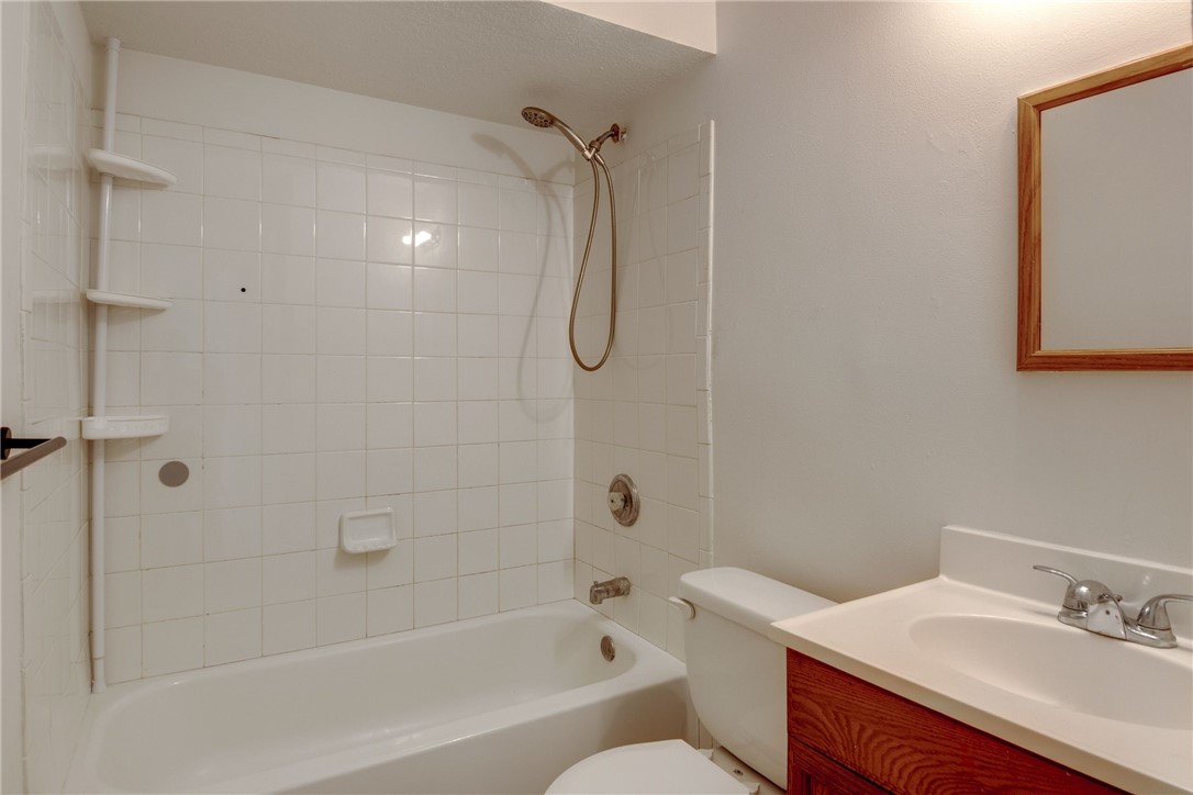 412 Del Monte Road Sebastian, FL 32958 - Photo 15 of 36 Gallery Image 15