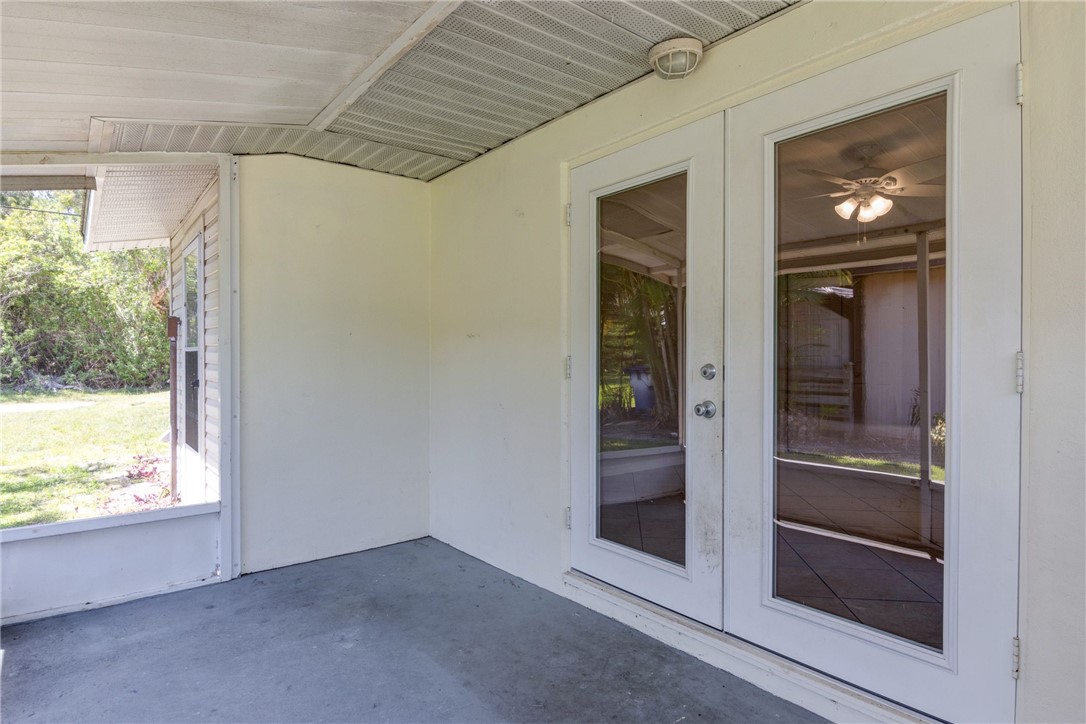 412 Del Monte Road Sebastian, FL 32958 - Photo 17 of 36 Gallery Image 17