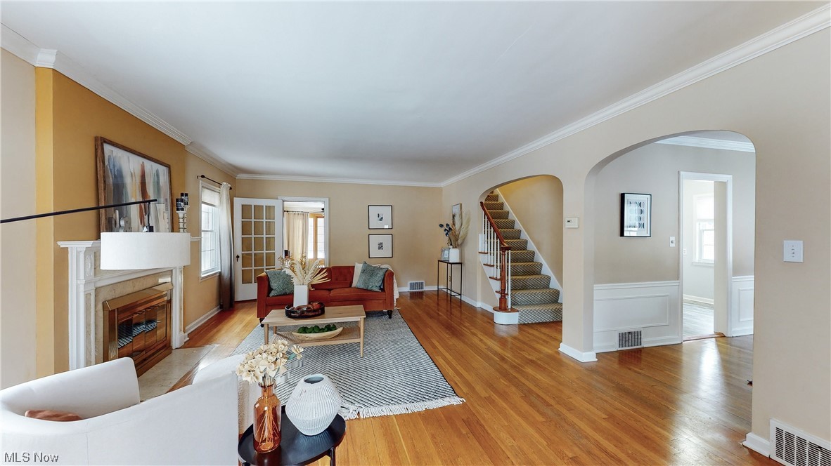 3918 Tyndall Road Cleveland, OH 44118 - Photo 2 of 33 Gallery Image 2