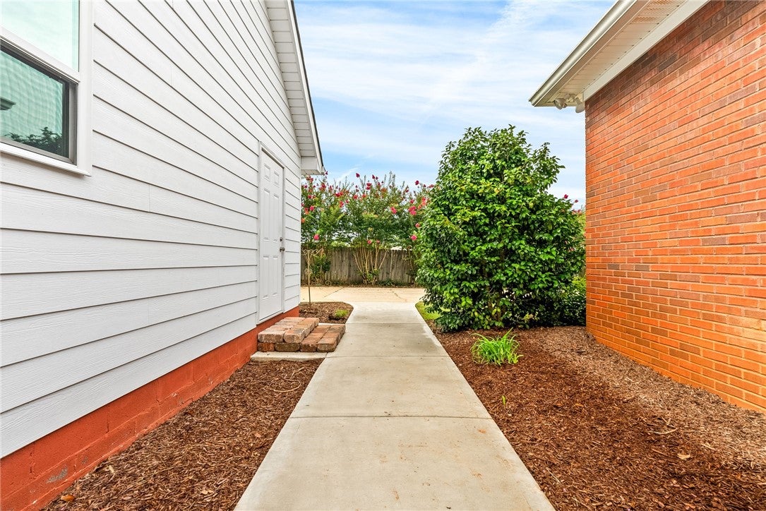 2000 India Road Opelika, AL 36801 - Photo 17 of 21 Gallery Image 17