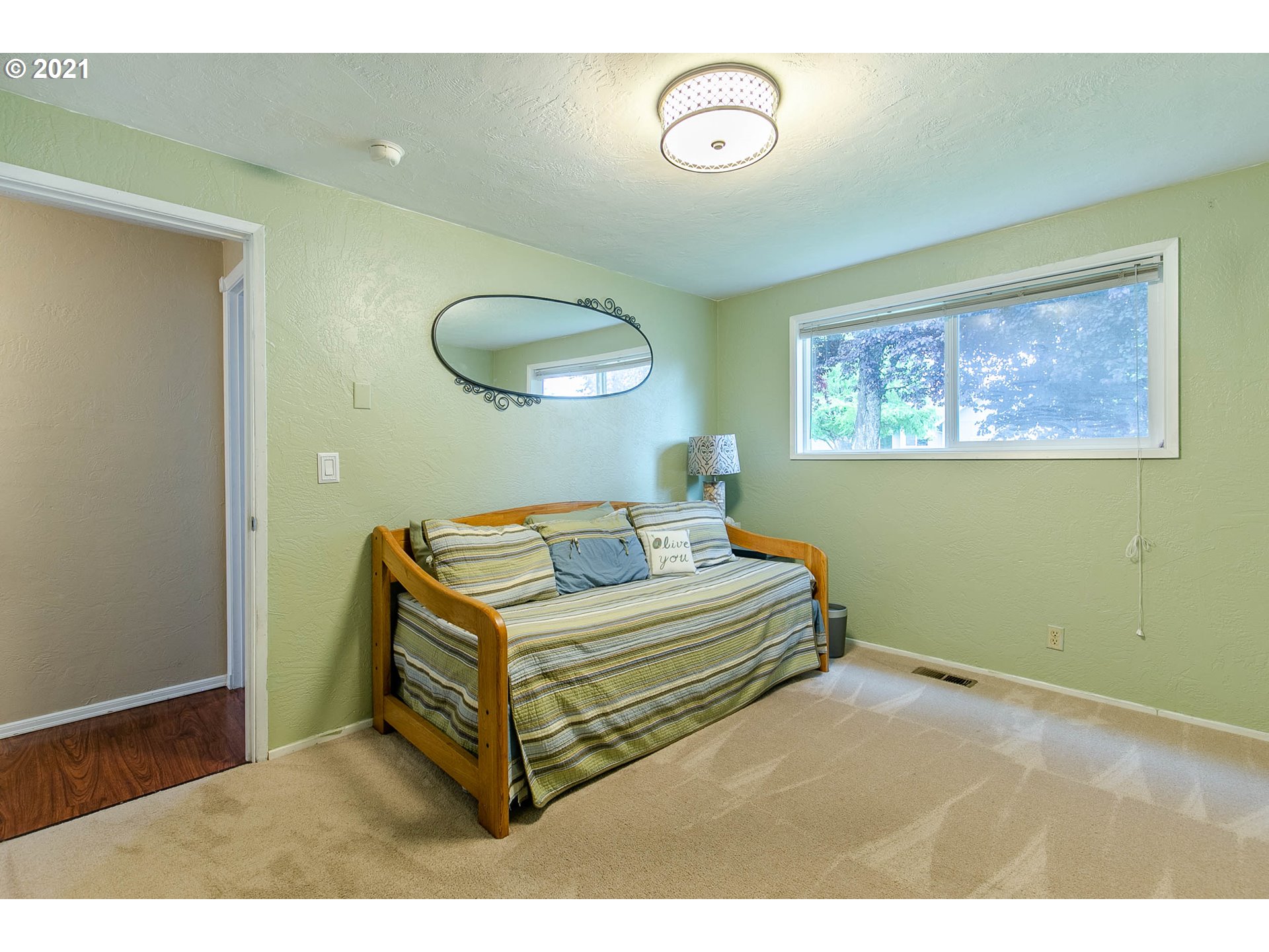 901 54th Place Springfield, OR 97478 - Photo 18 of 27