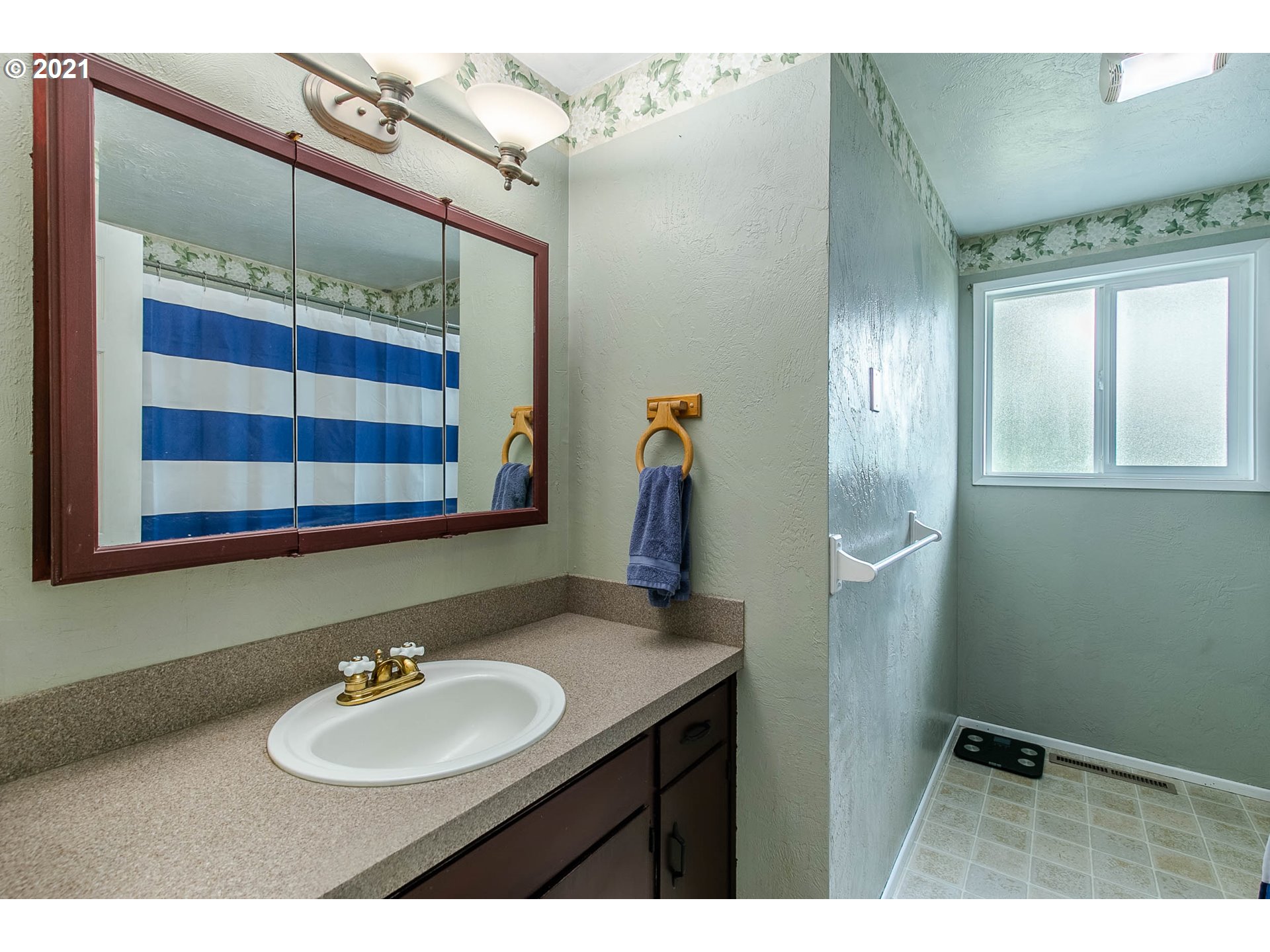 901 54th Place Springfield, OR 97478 - Photo 20 of 27