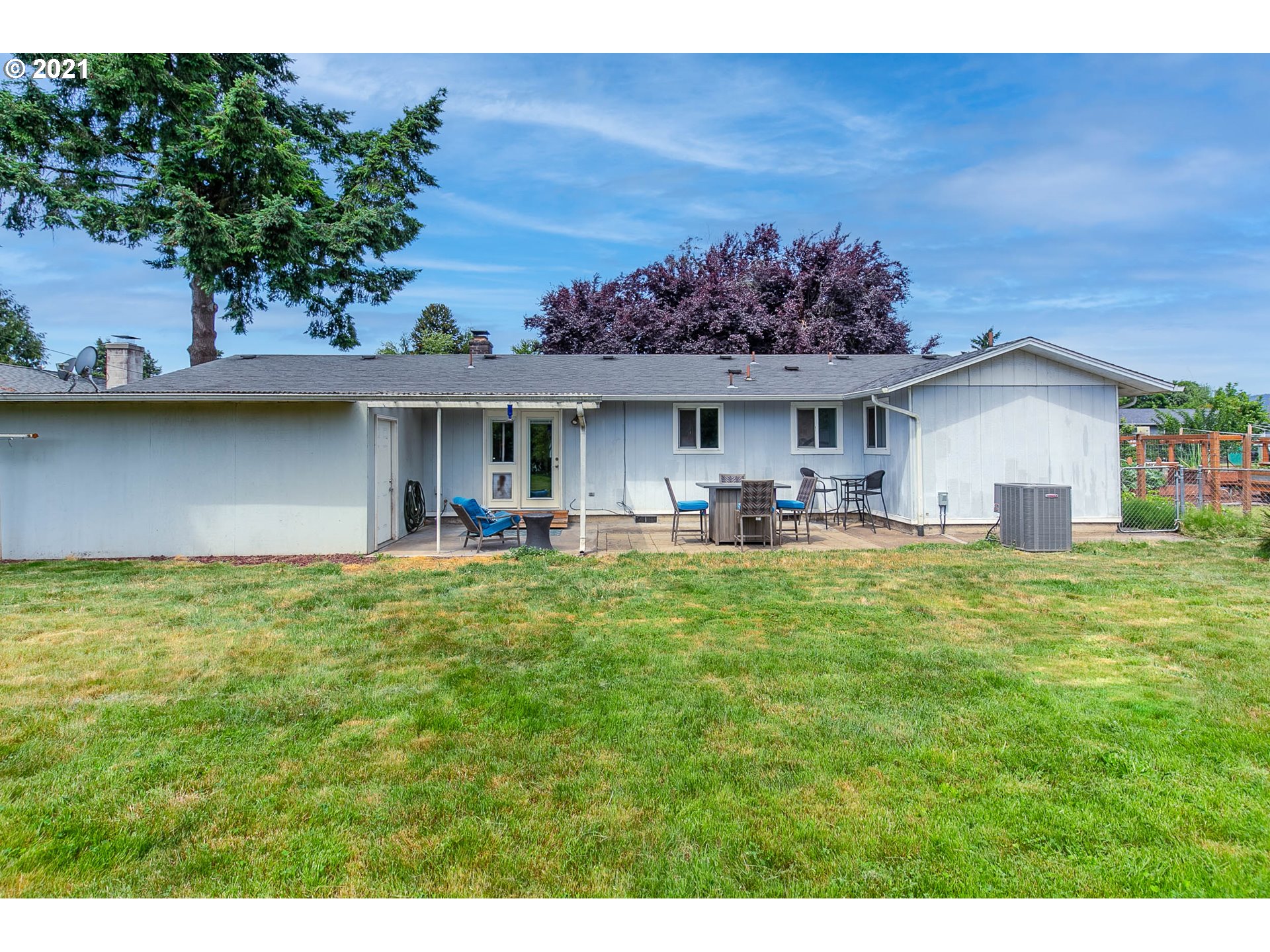 901 54th Place Springfield, OR 97478 - Photo 25 of 27