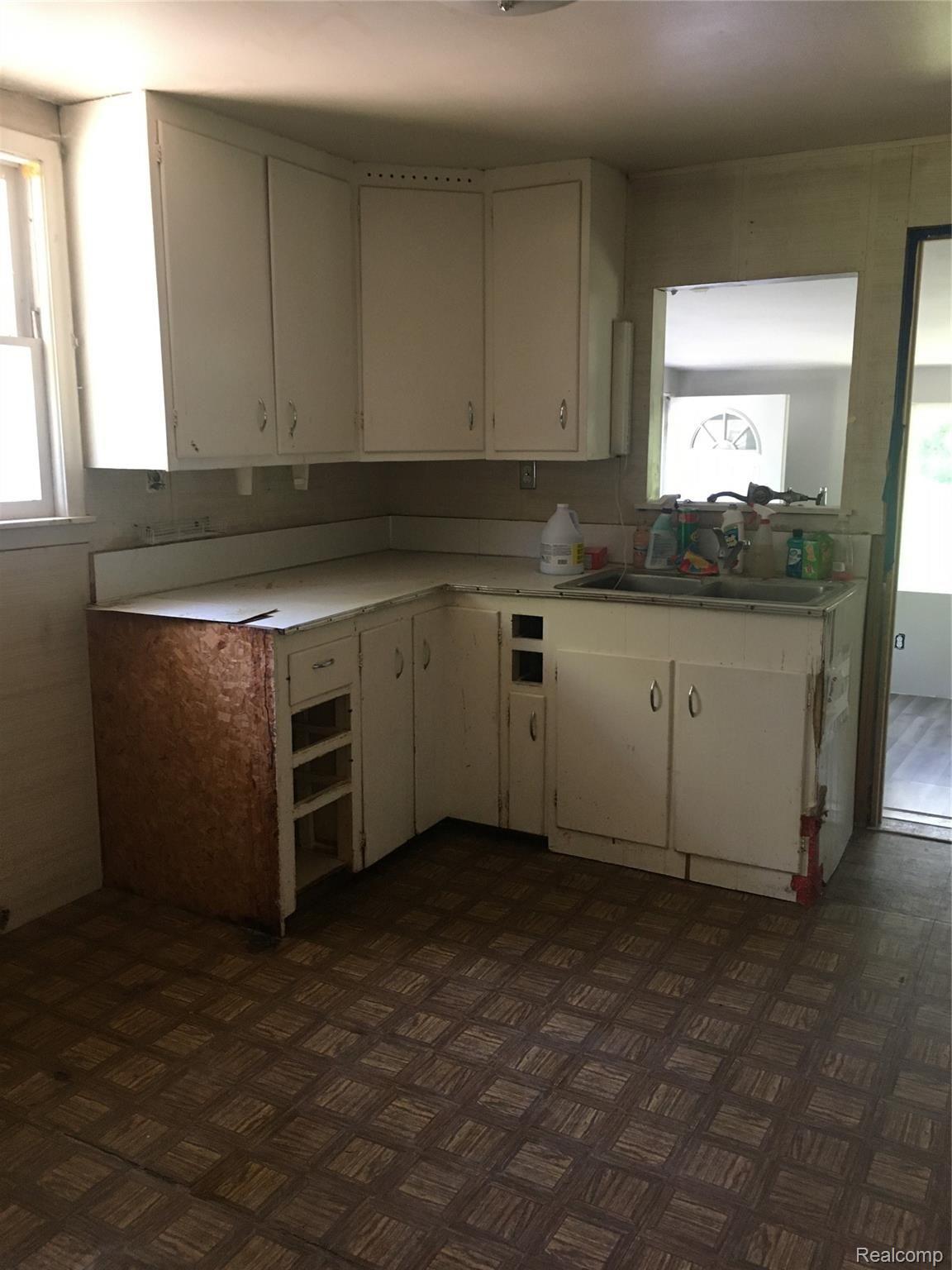 4614 Jamm Road Lake Orion, MI 48359 - Photo 15 of 22 BEBE5E0D-C716-4987-88BF-003CFC3488D3.jpeg