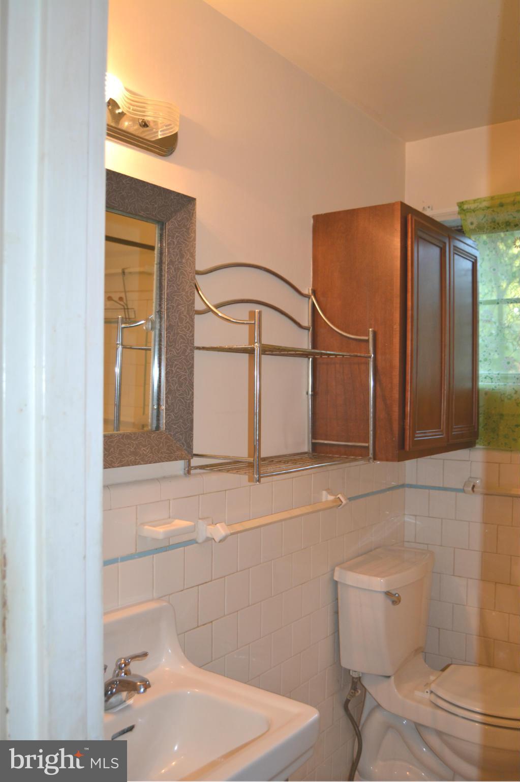 10409 Royal Road Silver Spring, MD 20903 - Photo 13 of 30 Bath