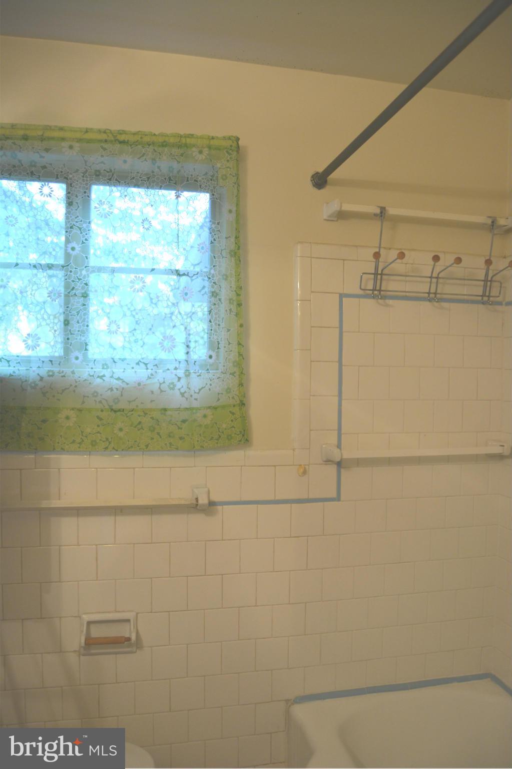 10409 Royal Road Silver Spring, MD 20903 - Photo 14 of 30 Bath