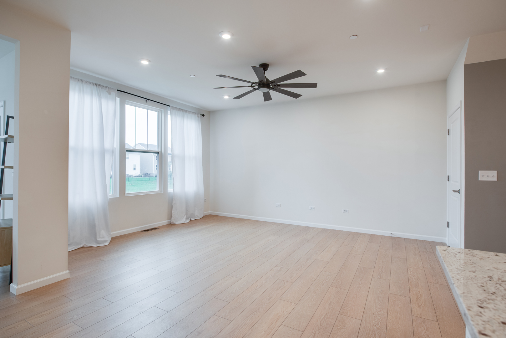1205 Josiah Road, Unit 1205 Naperville, IL 60563 - Photo 9 of 26 Gallery Image 9