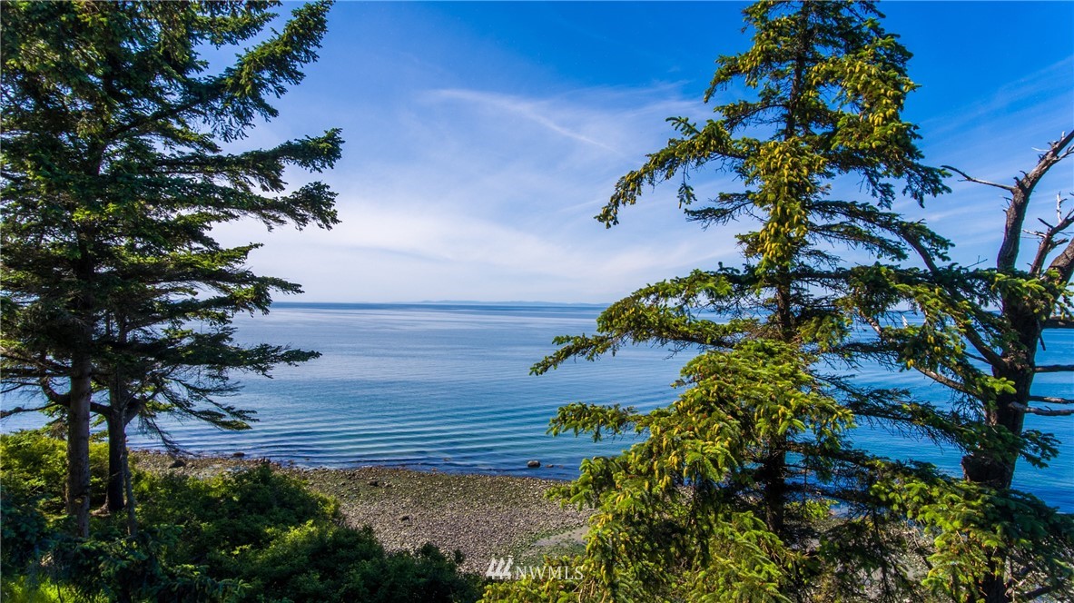 145 West Beach Road Oak Harbor, WA 98277 - Photo 1 of 18 Gallery Image 1