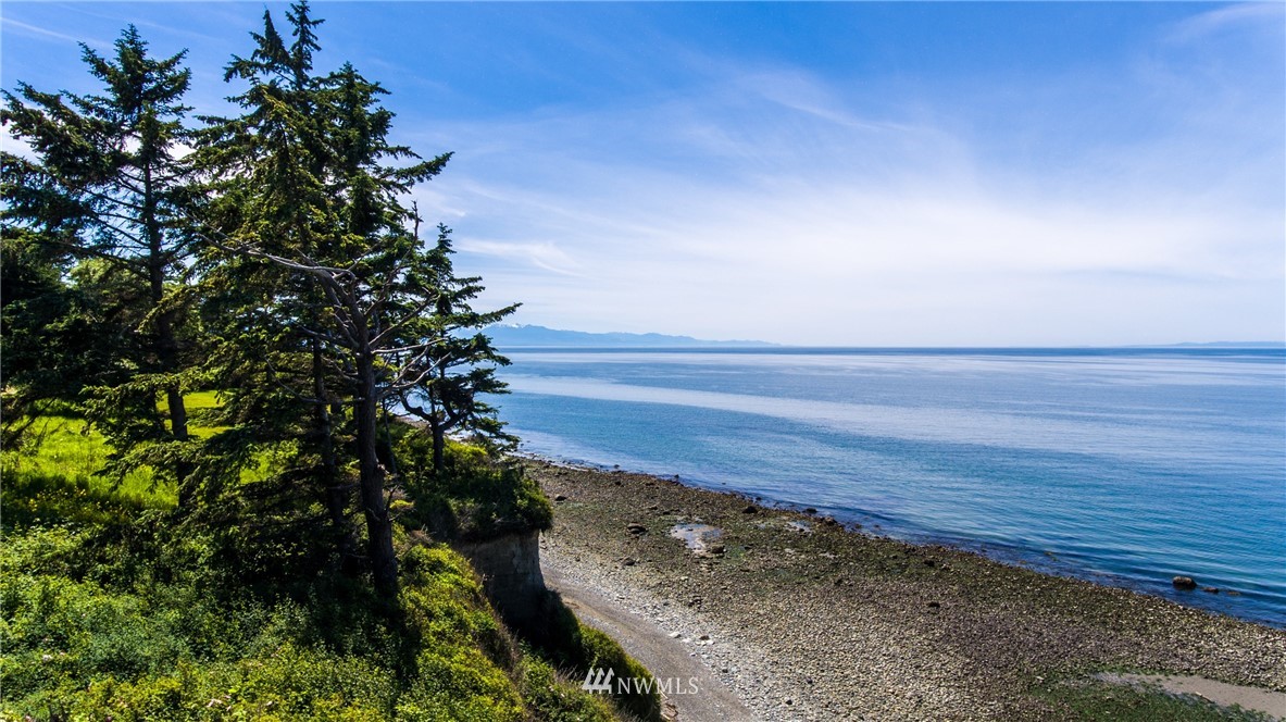 145 West Beach Road Oak Harbor, WA 98277 - Photo 3 of 18 Gallery Image 3