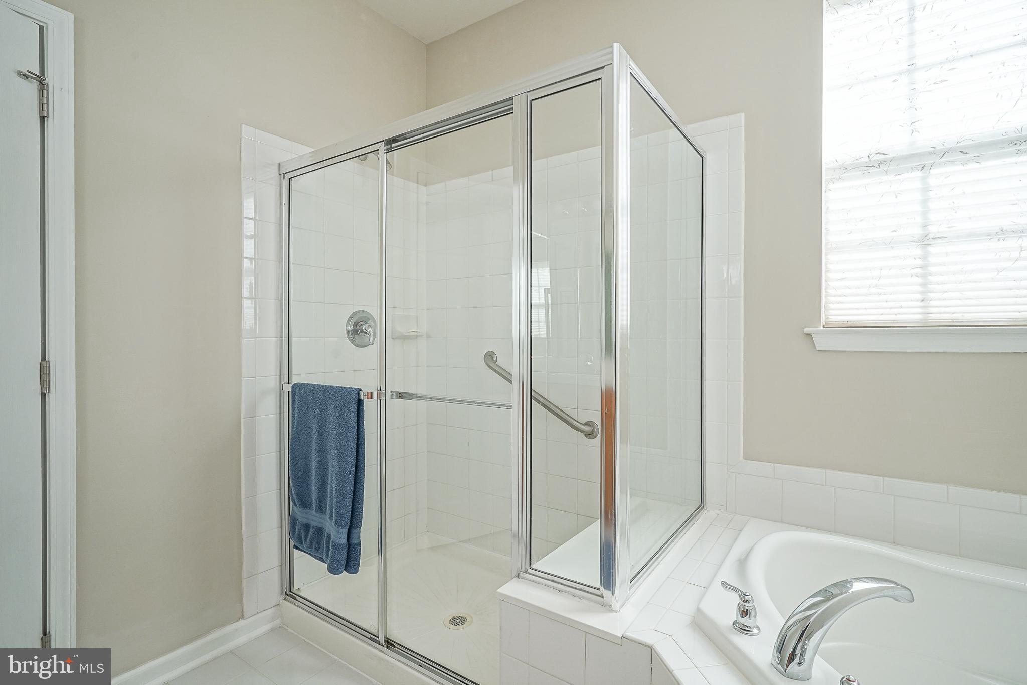 7 Shelly Street Sicklerville, NJ 08081 - Photo 25 of 31 Primary Bath w/Shower