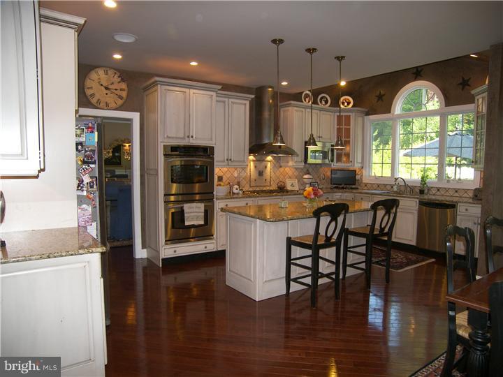 3743 Green Ridge Road Buckingham, PA 18925 - Photo 3 of 25 Kitchen