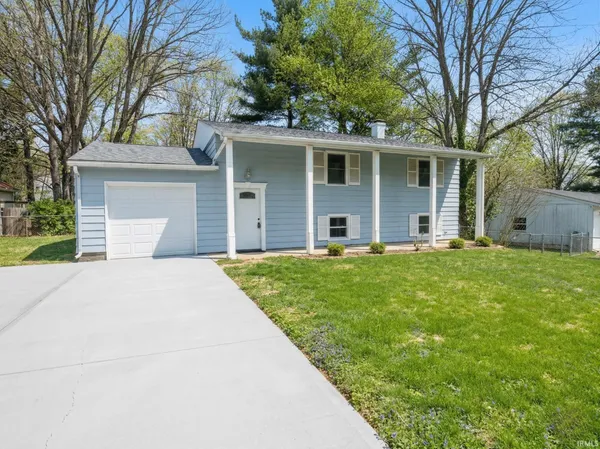 $242,000 | 306 South Cedar Drive, Ellettsville, IN 47429