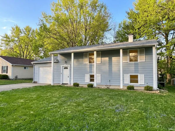 $242,000 | 306 South Cedar Drive, Ellettsville, IN 47429