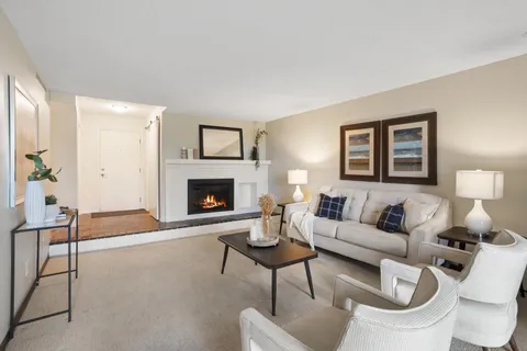 $210,000 | 6085 Lincoln Drive, Unit 222, Edina, MN 55436