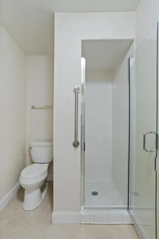 $210,000 | 6085 Lincoln Drive, Unit 222, Edina, MN 55436