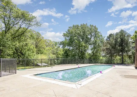 $210,000 | 6085 Lincoln Drive, Unit 222, Edina, MN 55436