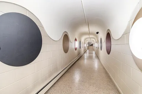 $210,000 | 6085 Lincoln Drive, Unit 222, Edina, MN 55436