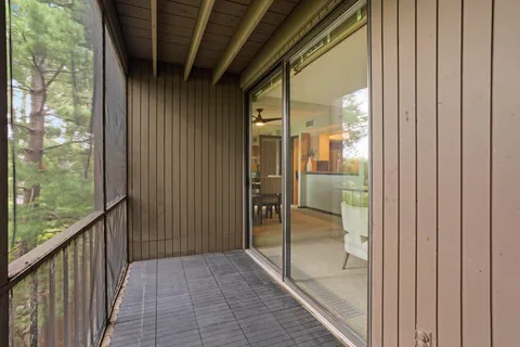 $210,000 | 6085 Lincoln Drive, Unit 222, Edina, MN 55436