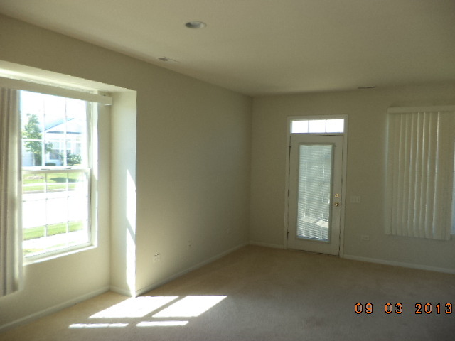 13640 Hemlock Road, Unit 13640 Huntley, IL 60142 - Photo 4 of 10