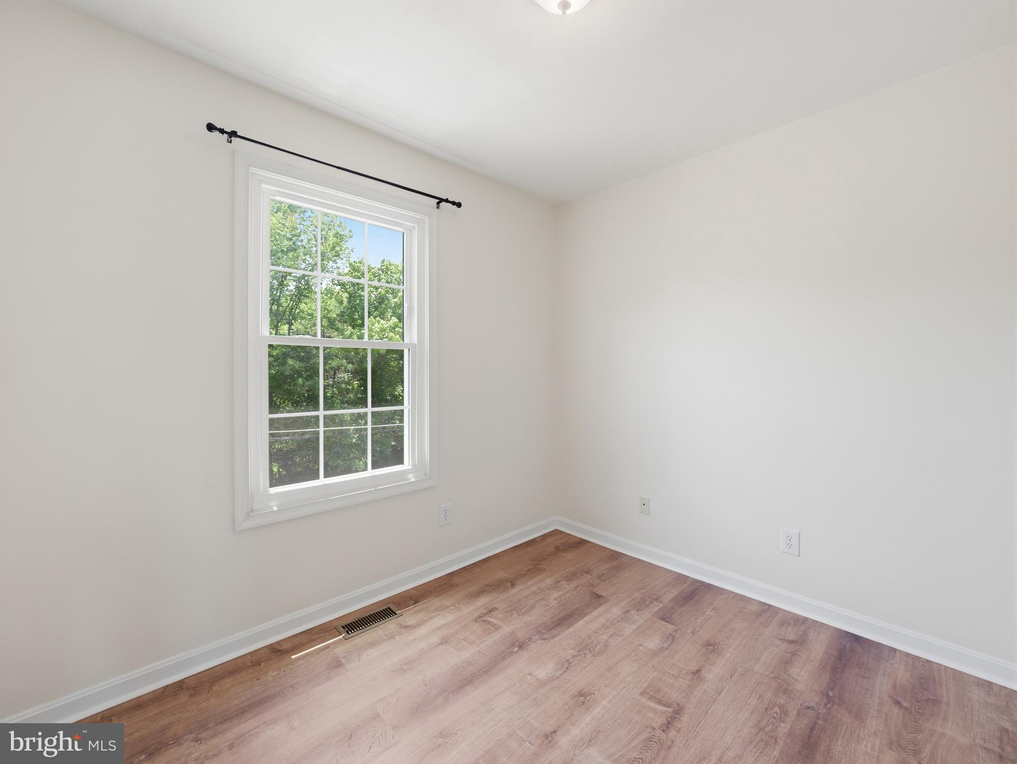 106 Washington Street Inwood, WV 25428 - Photo 21 of 43 Bedroom 3
