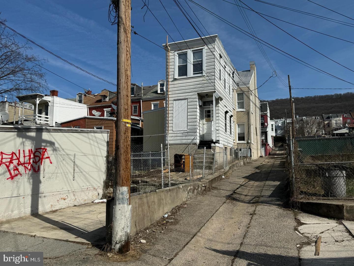 612 Locust Street Reading, PA 19604 - Photo 12 of 15