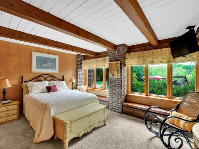 $1,750,000 | S110W30520 YMCA Camp Road, Mukwonago, WI 53149