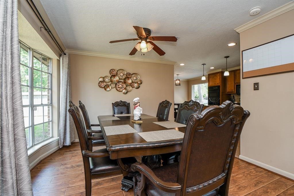 1747 Burning Tree Road Houston, TX 77339 - Photo 15 of 29 Gallery Image 15
