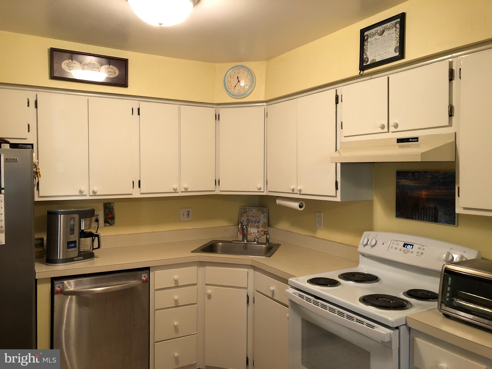 21 Chelsea Court Sewell, NJ 08080 - Photo 4 of 13