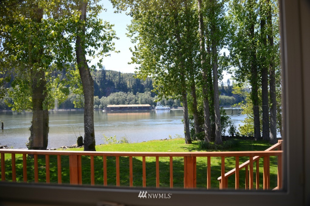 89 Ostervold Road Cathlamet, WA 98612 - Photo 5 of 15 Gallery Image 5