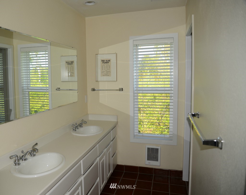 89 Ostervold Road Cathlamet, WA 98612 - Photo 10 of 15 Gallery Image 10