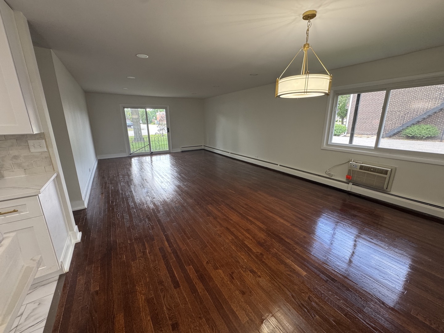9561 Dee Road, Unit 1A Des Plaines, IL 60016 - Photo 10 of 13
