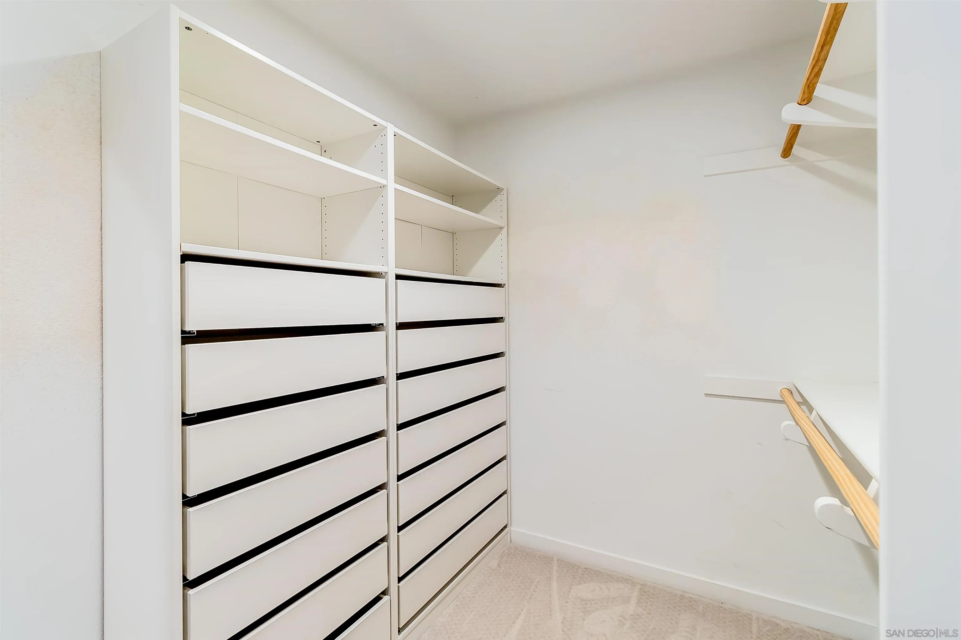 8344 Summit Way San Diego, CA 92108 - Photo 24 of 41 a view of walk in closet