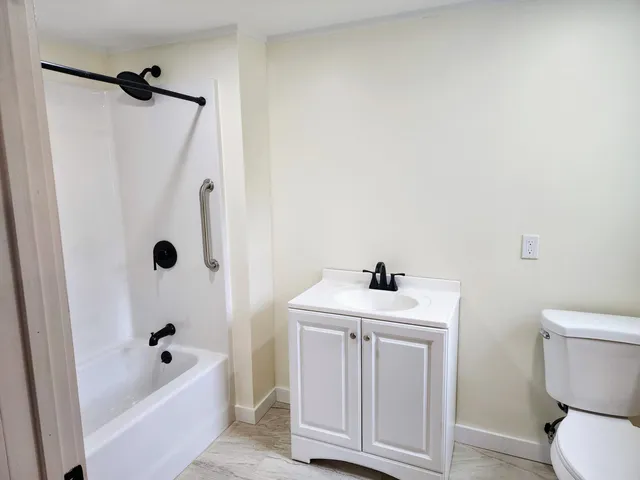 $339,900 | 987 Naples Road, Harrison, ME 04040