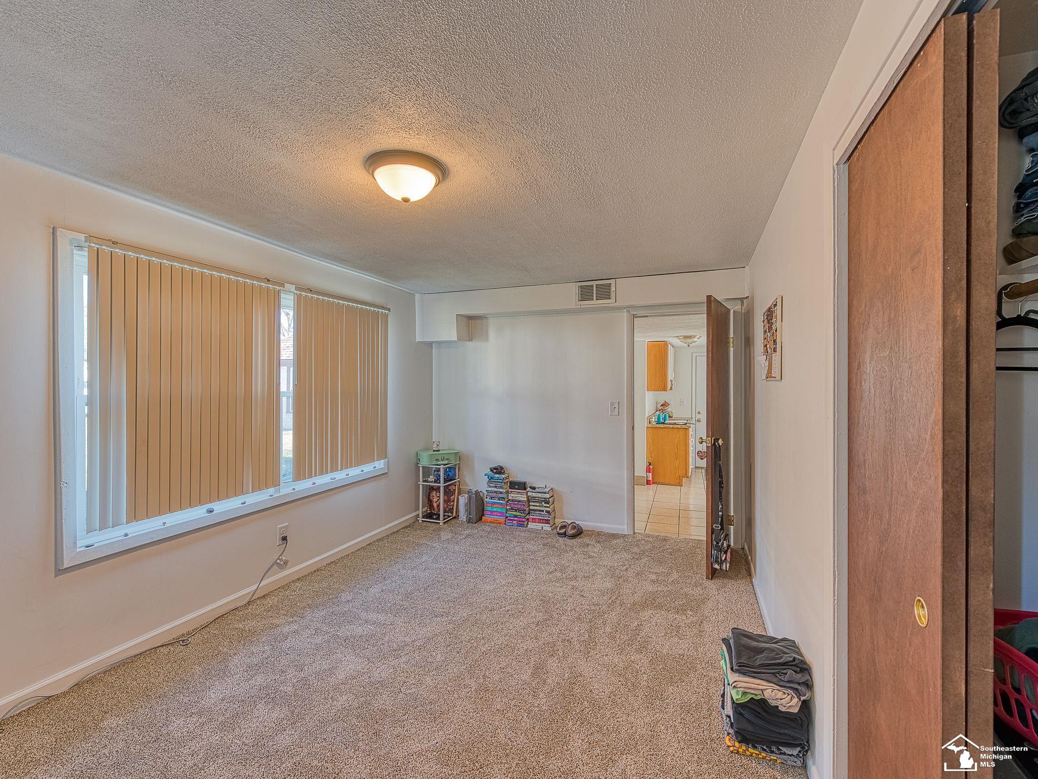 16898 Haggerty Road Belleville, MI 48111 - Photo 22 of 42 50101439-21.JPG