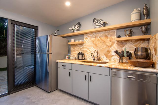 $7,490,000 | 294 West Crestview Drive, Palm Springs, CA 92264