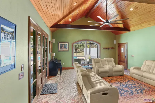 $999,000 | 3869 Turner Road, Ethel, LA 70730